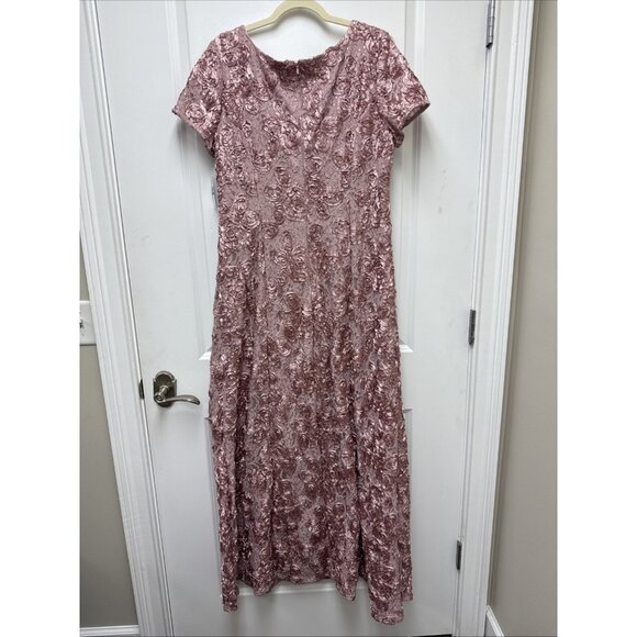 New Alex Evenings Size 16 Pink Embellished Lace Maxi Formal Gown Dress Rosette - Picture 6 of 9